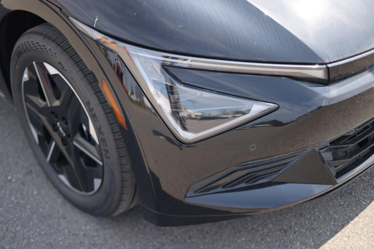 2025 Kia EV6 Land AWD Photo