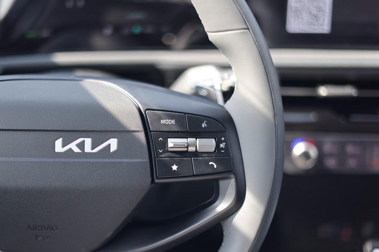 2025 Kia EV6 Land AWD Photo