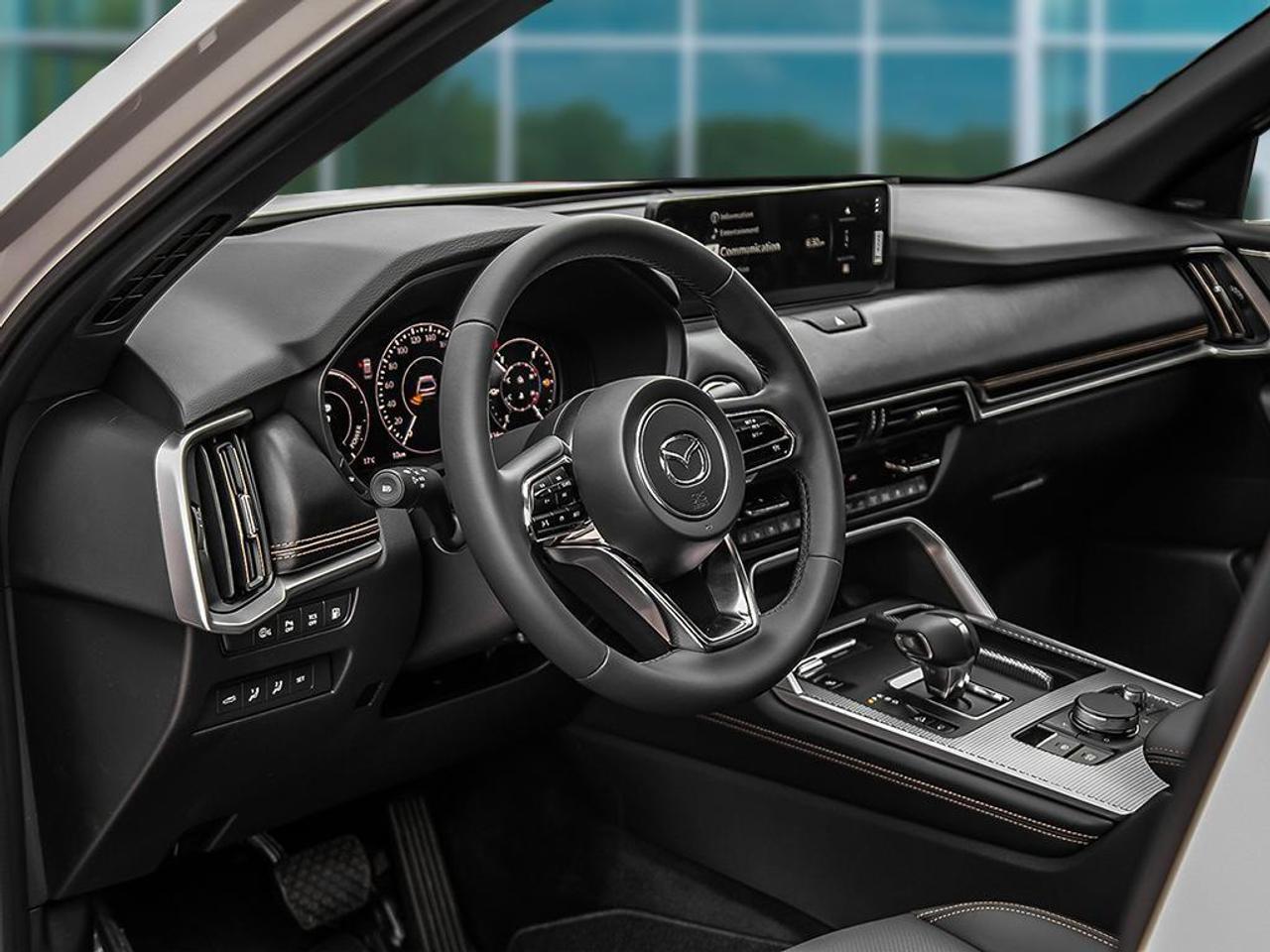 2025 Mazda CX-70 PHEV GT Photo