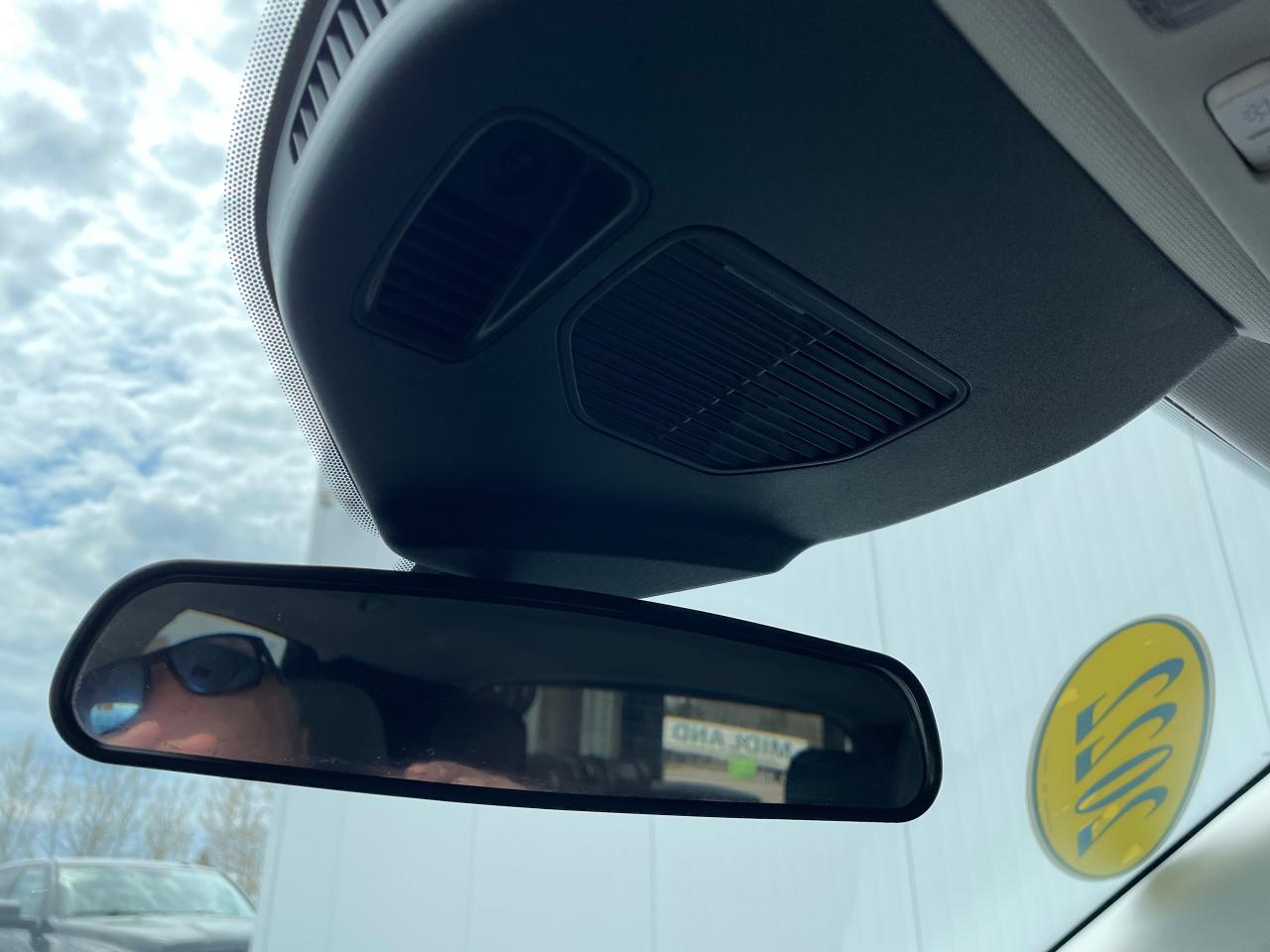 2022 Ford Escape SE Photo