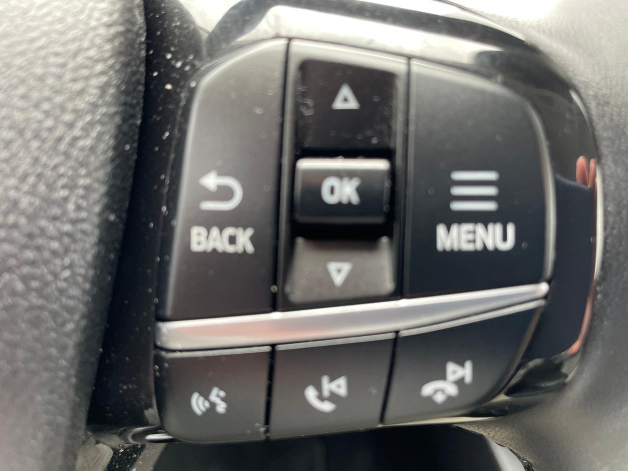 2022 Ford Escape SE Photo
