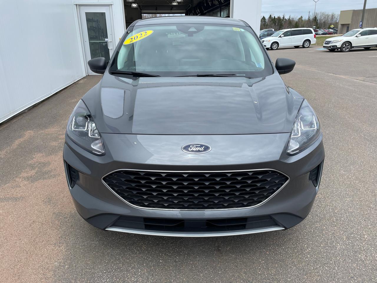 2022 Ford Escape SE Photo3