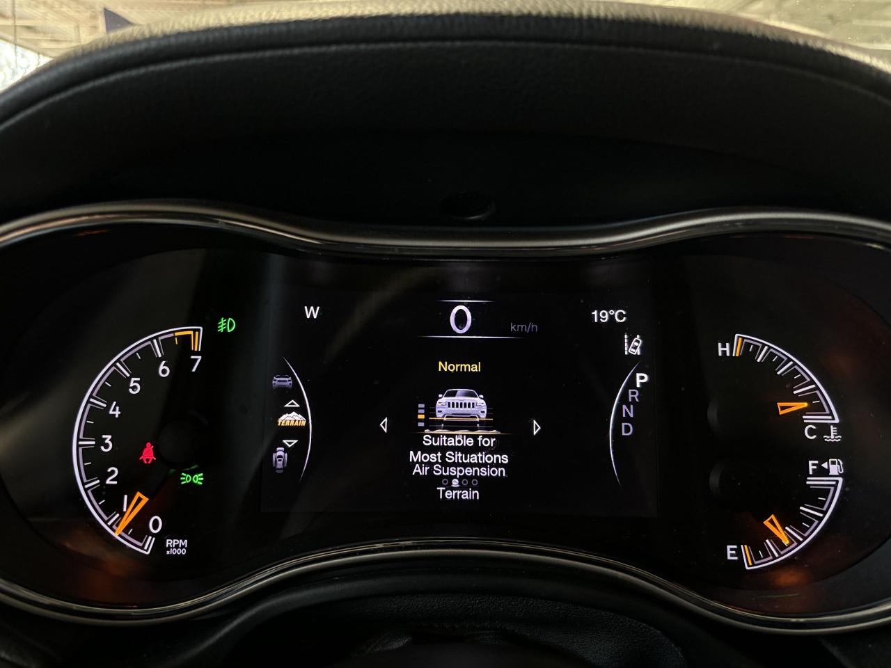 2017 Jeep Grand Cherokee Overland|4WD|NAV|LEATHRER|SELECTERRAIN|AIRSUSP|+++ - Photo #41