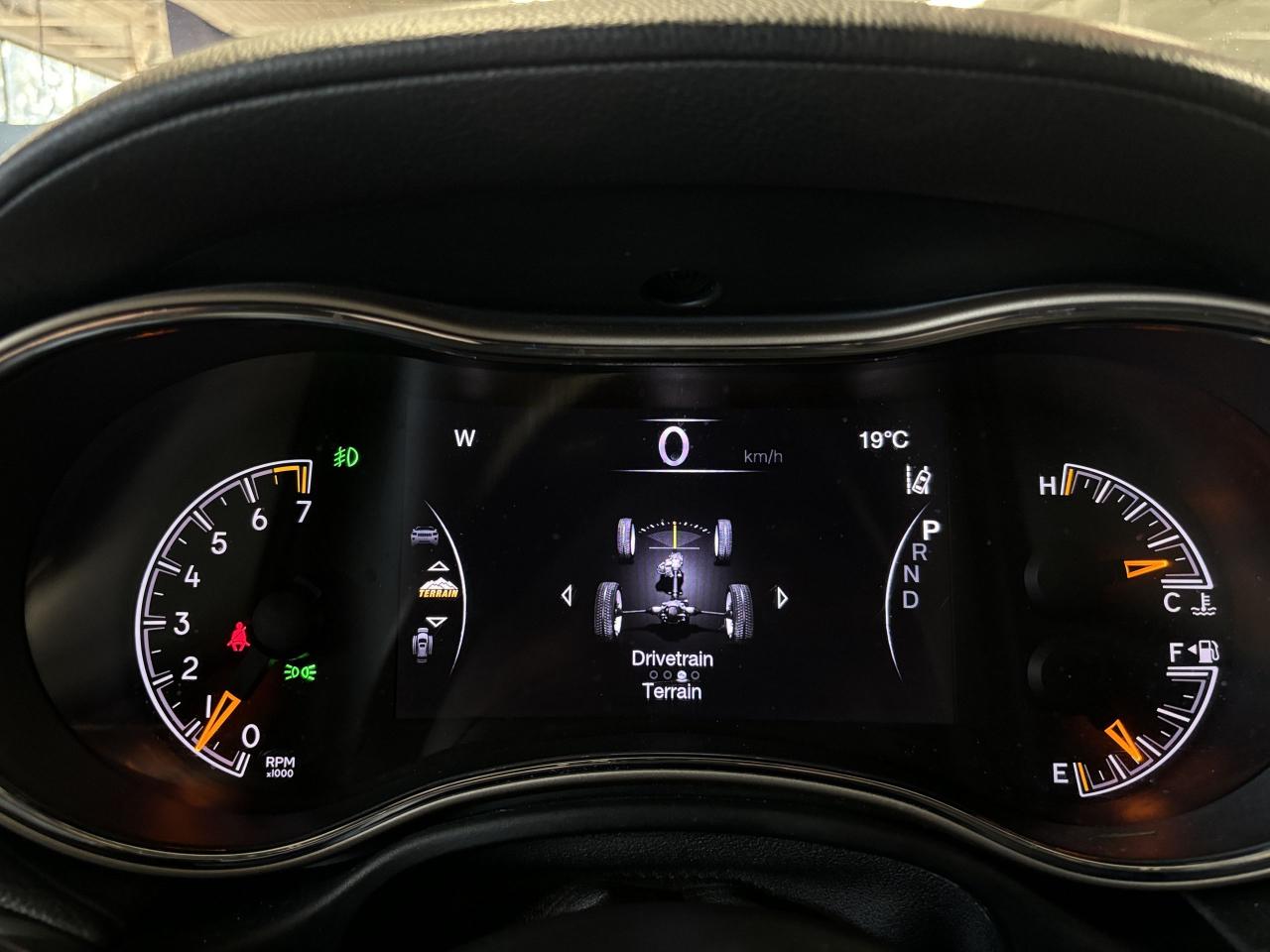 2017 Jeep Grand Cherokee Overland|4WD|NAV|LEATHRER|SELECTERRAIN|AIRSUSP|+++ - Photo #42