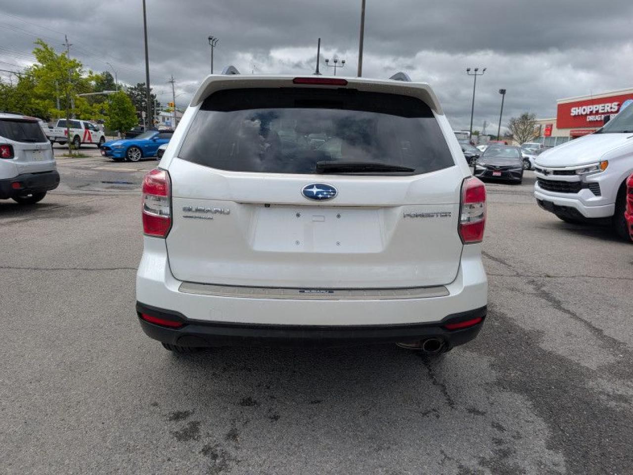 2015 Subaru Forester 2.5i Limited  **PWR GATE - ROOF** Photo3