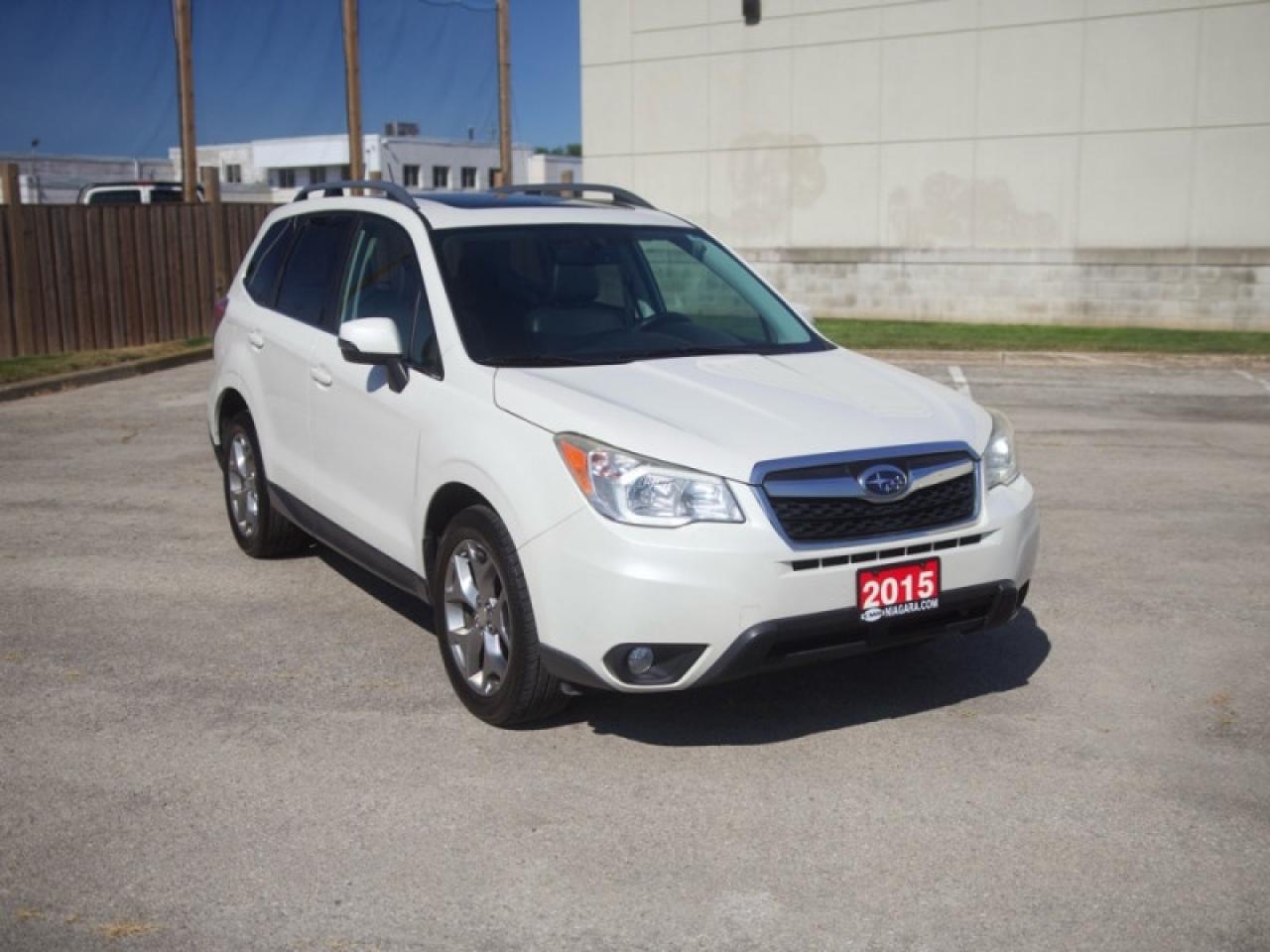 2015 Subaru Forester 2.5i Limited  **PWR GATE - ROOF** Photo