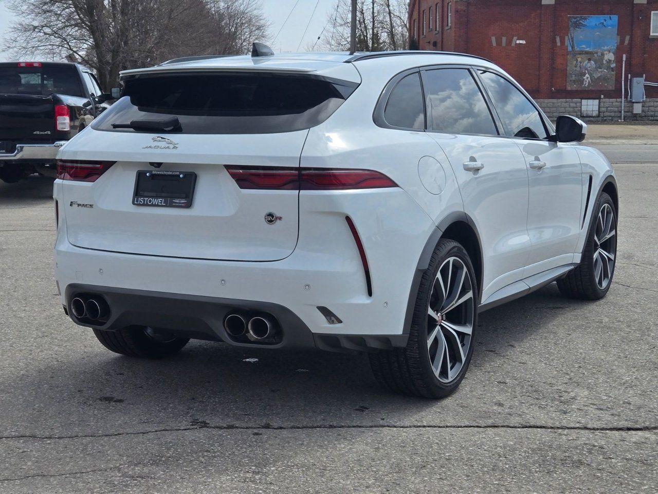 2021 Jaguar F-PACE P550 SVR - Photo #5
