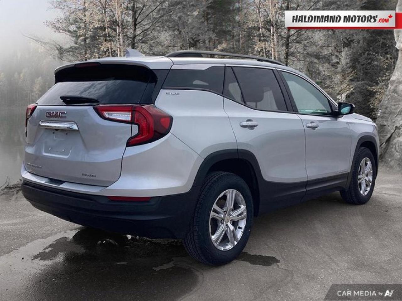 2022 GMC Terrain SLE AWD Photo4