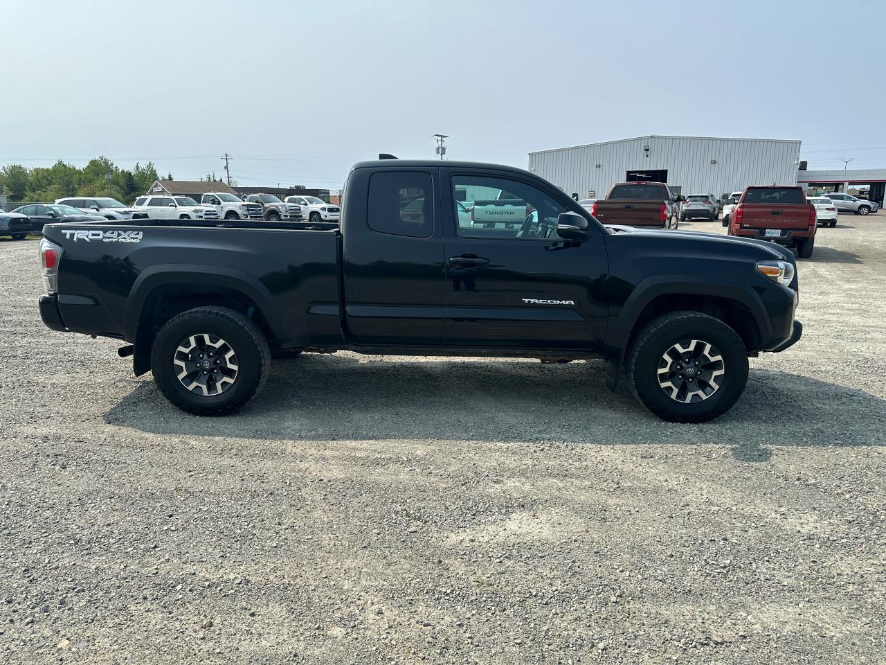 2022 Toyota Tacoma TRD Off Road Photo3