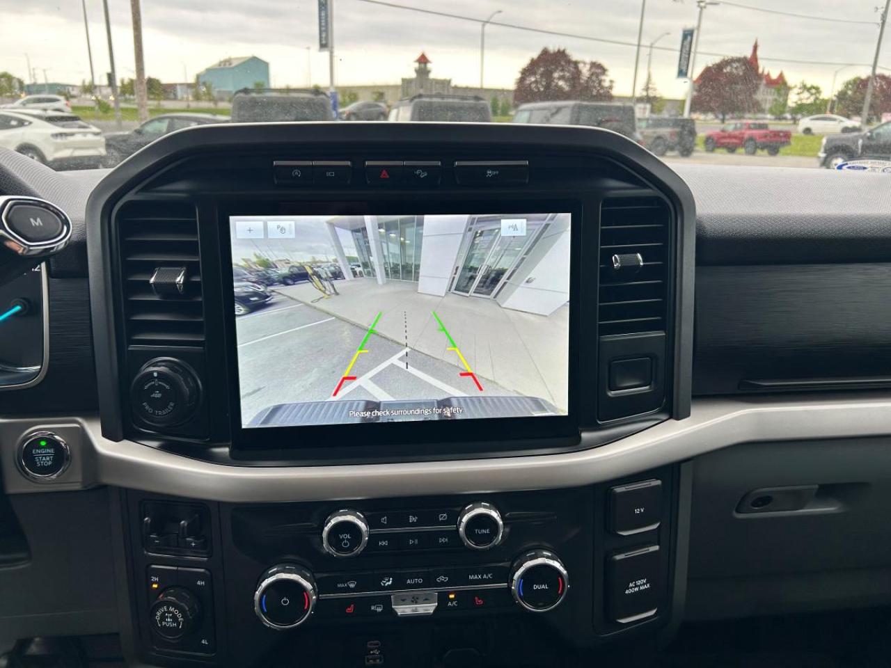 2022 Ford F-150 XLT Photo