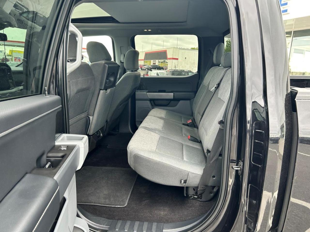 2022 Ford F-150 XLT Photo