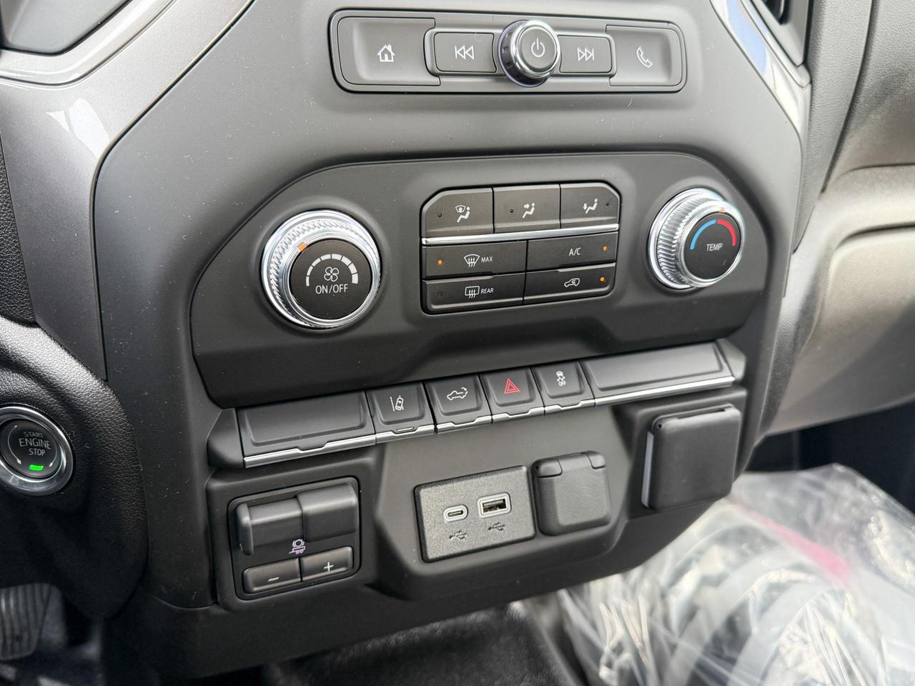 2025 GMC Sierra 2500 HD Pro 6.6L V8 WITH REMOTE ENTRY, HITCH GUIDANCE, HD REAR VISION CAMERA, APPLE CARPLAY AND ANDROID AUTO, SNOW PLOW PREP/CAMPER PACKAGE Photo