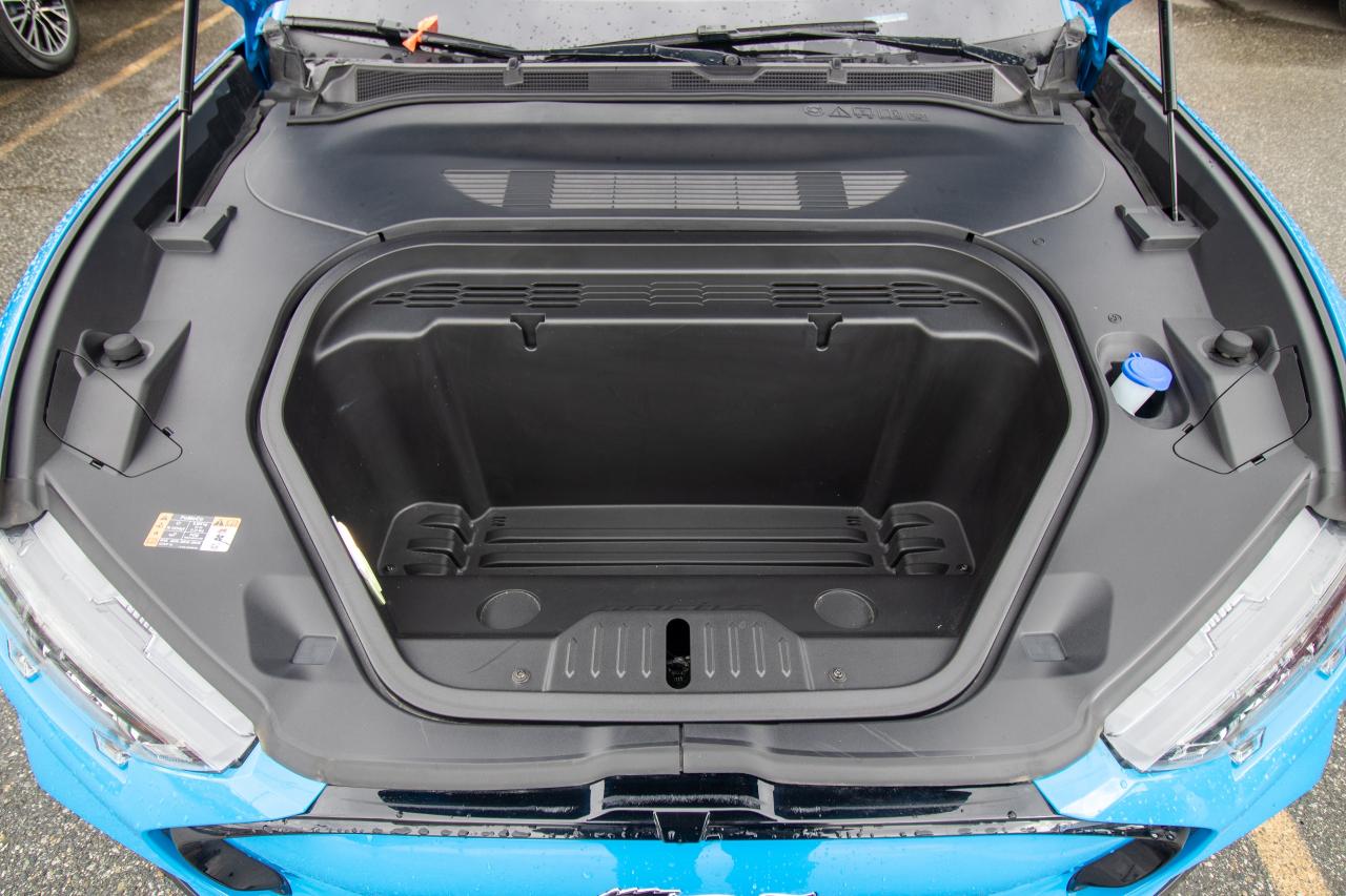 2023 Ford Mustang Mach-E Premium AWD Extended Range Photo5