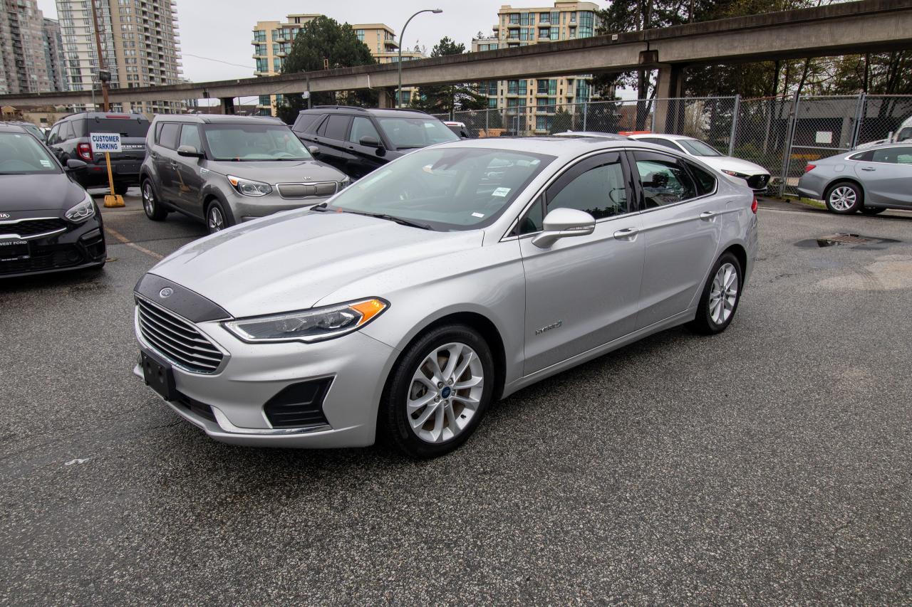2019 Ford Fusion SEL Photo2