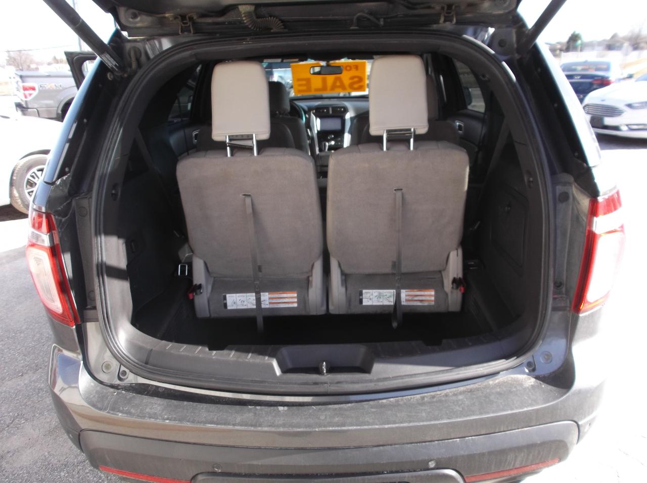 2015 Ford Explorer AWD XLT 3 ROW - Photo #8