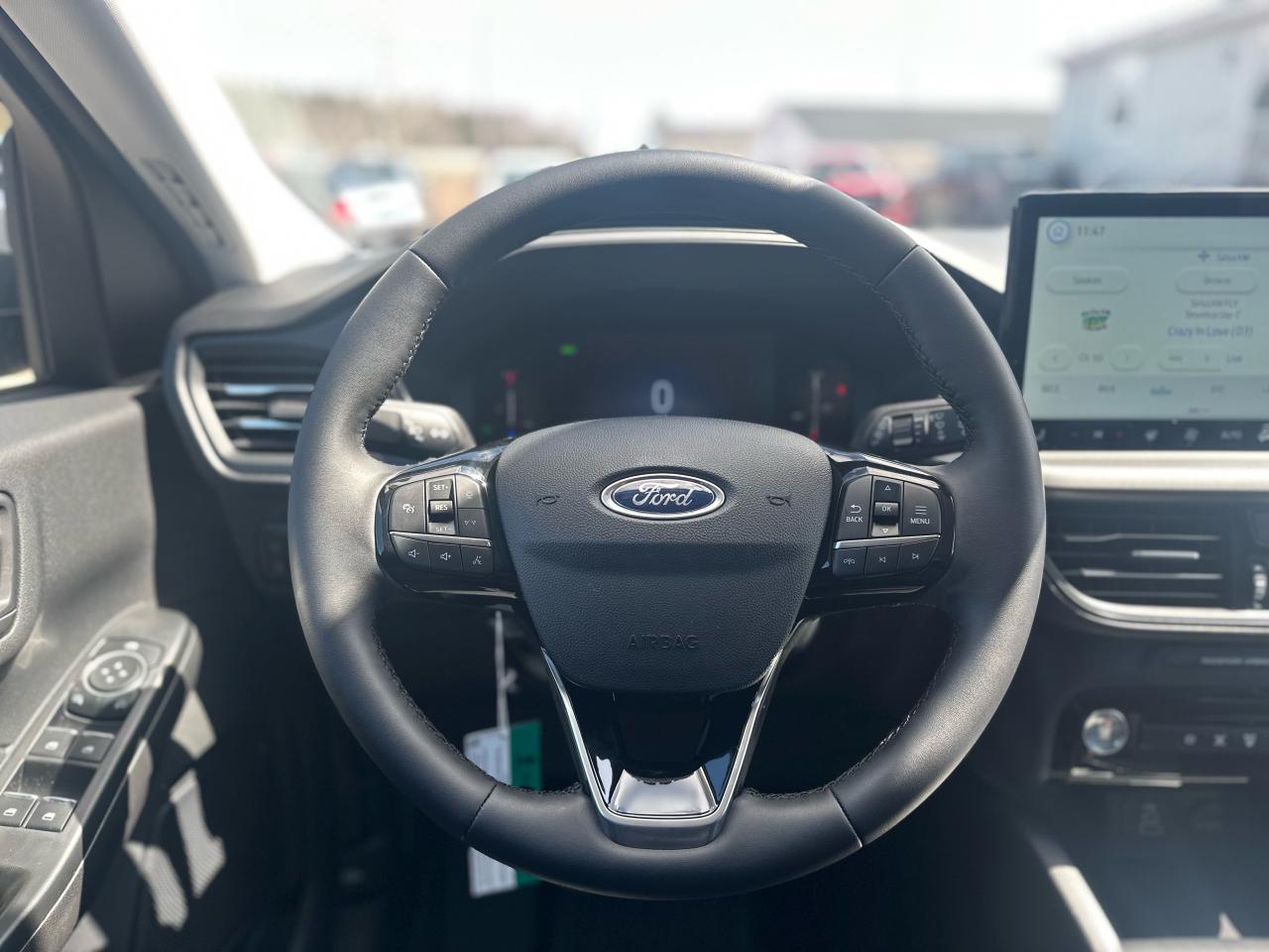 2025 Ford Escape PHEV FWD Photo5