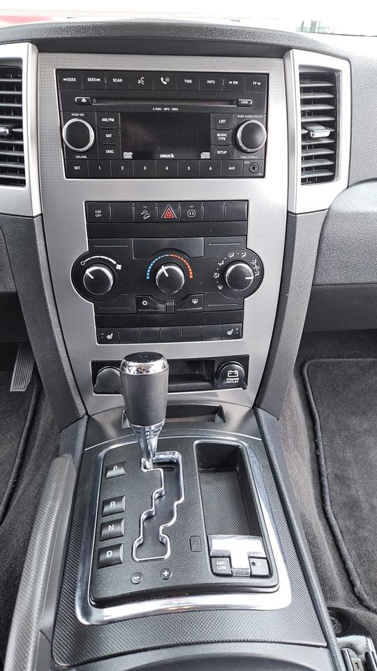 2008 Jeep Grand Cherokee 4WD 4Dr Laredo Photo