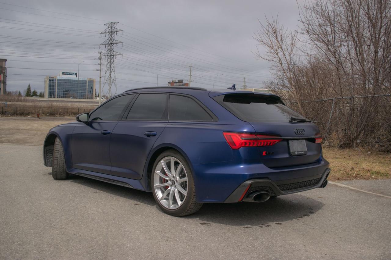 2021 Audi RS 6 Avant quattro Dynamic, Carbon Optics, Exclusive Matte - Photo #4