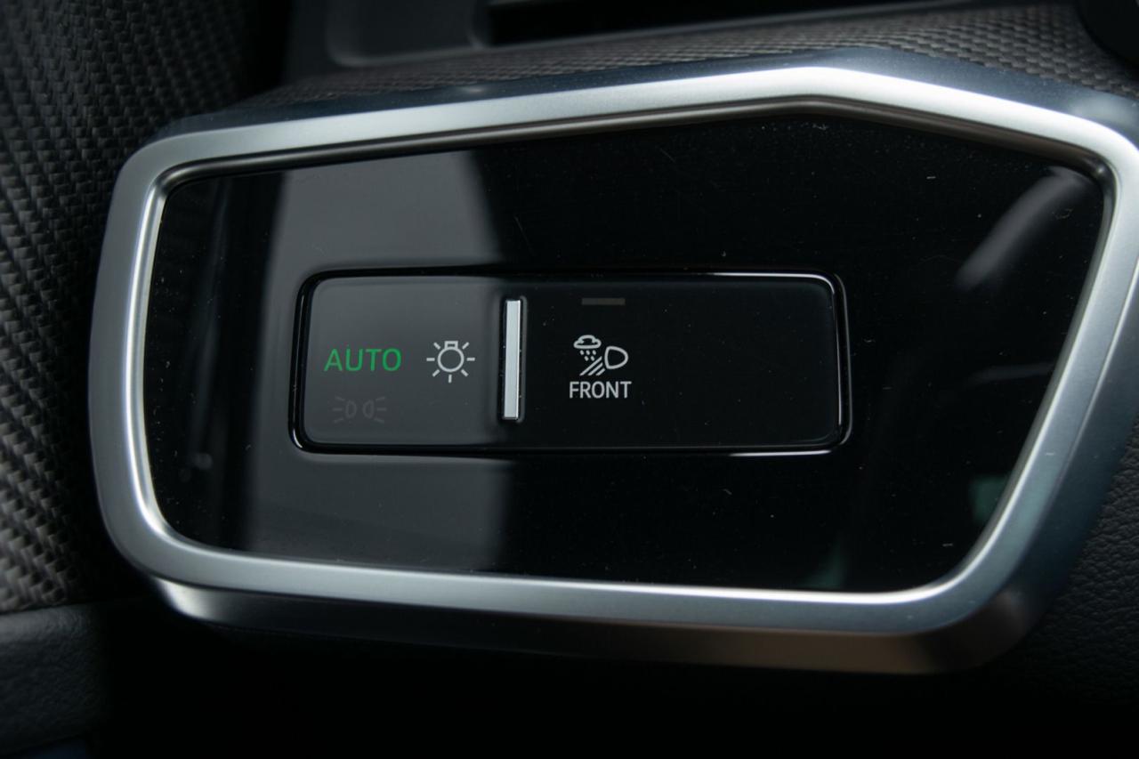 2021 Audi RS 6 Avant quattro Dynamic, Carbon Optics, Exclusive Matte - Photo #14