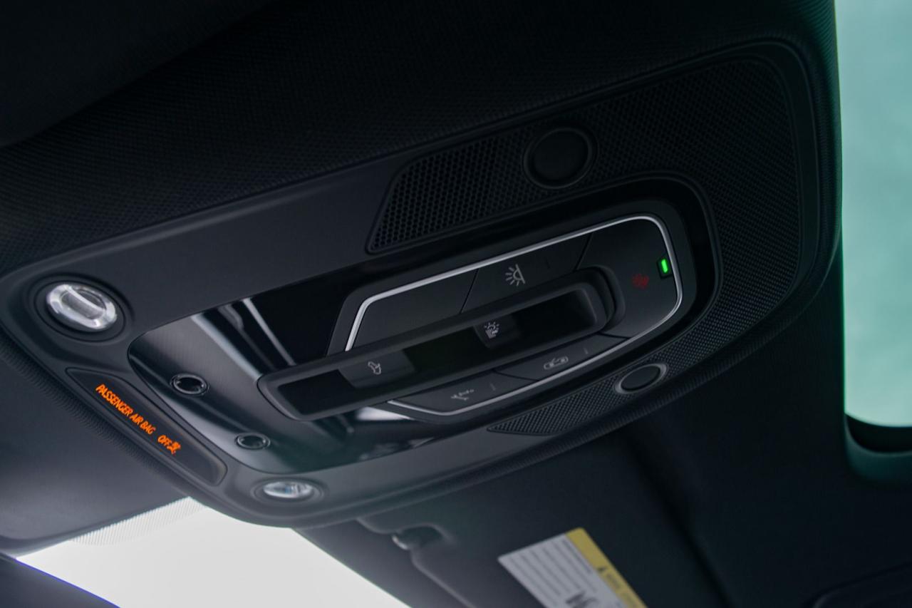2021 Audi RS 6 Avant quattro Dynamic, Carbon Optics, Exclusive Matte - Photo #17