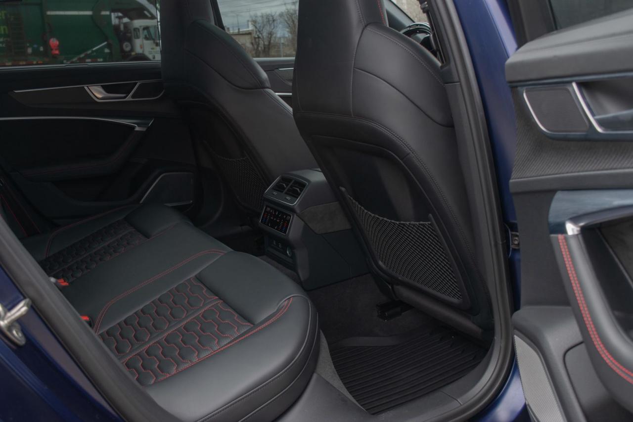 2021 Audi RS 6 Avant quattro Dynamic, Carbon Optics, Exclusive Matte - Photo #18
