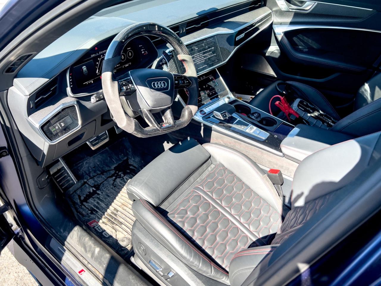 2021 Audi RS 6 Avant quattro Dynamic, Carbon Optics, Exclusive Matte - Photo #12