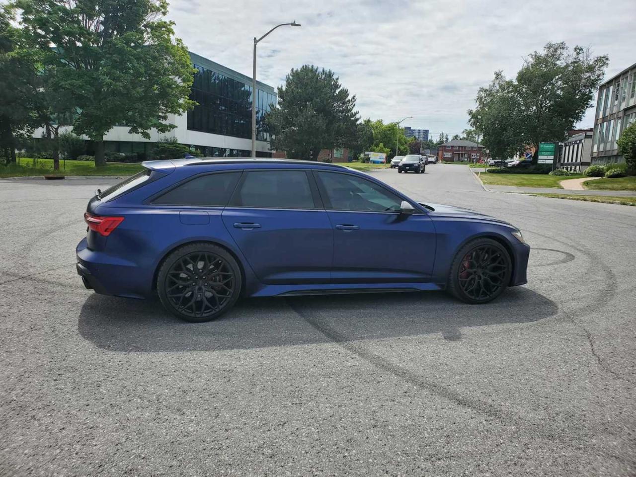 2021 Audi RS 6 Avant quattro Dynamic, Carbon Optics, Exclusive Matte - Photo #6