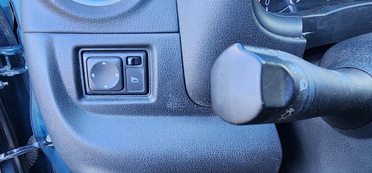 2015 Nissan Micra SV Plus with back up camera - Photo #14