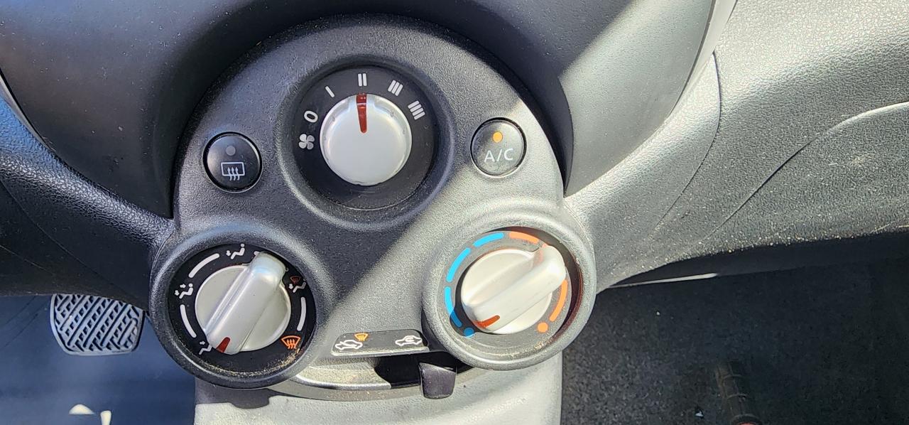 2015 Nissan Micra SV Plus with back up camera - Photo #17