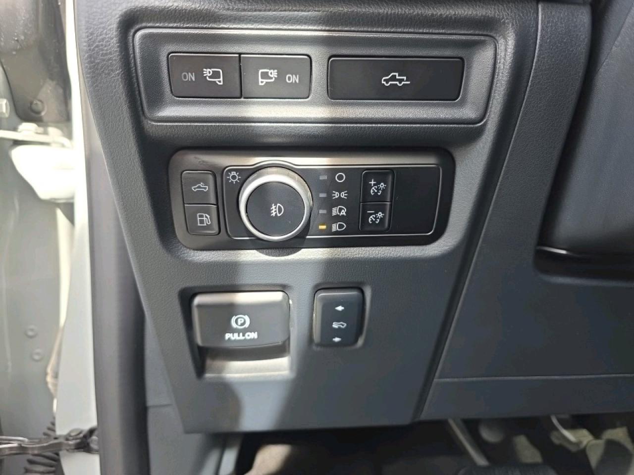 2024 Ford F-150 Platinum HYBRID POWERBOOST Photo