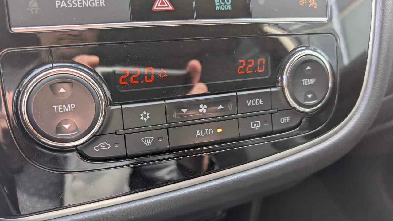 12373569