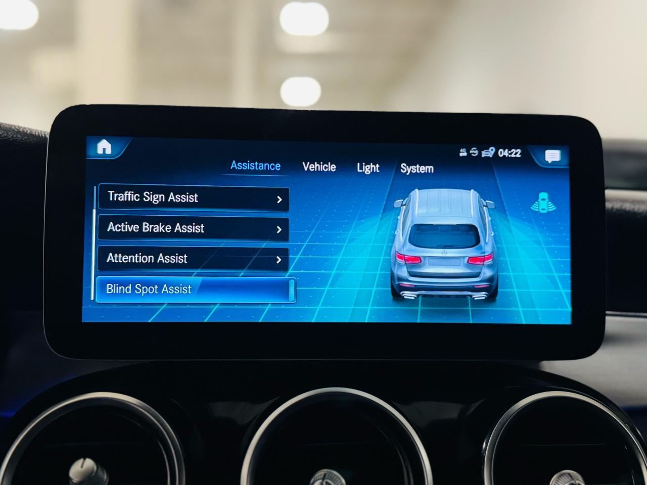 2021 Mercedes-Benz GLC 300 GLC300 4MATIC - Photo #19