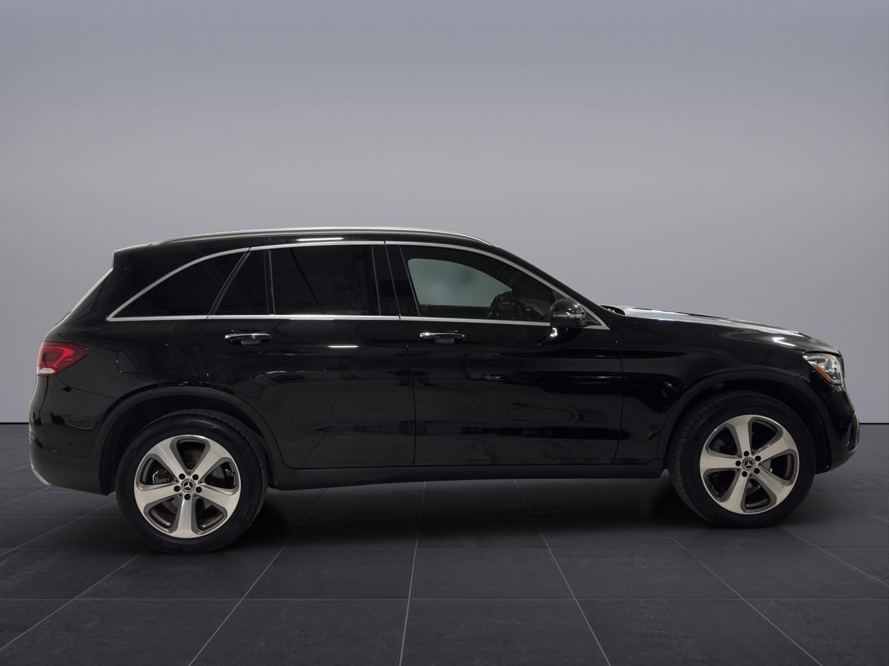 2021 Mercedes-Benz GLC 300 GLC300 4MATIC - Photo #5
