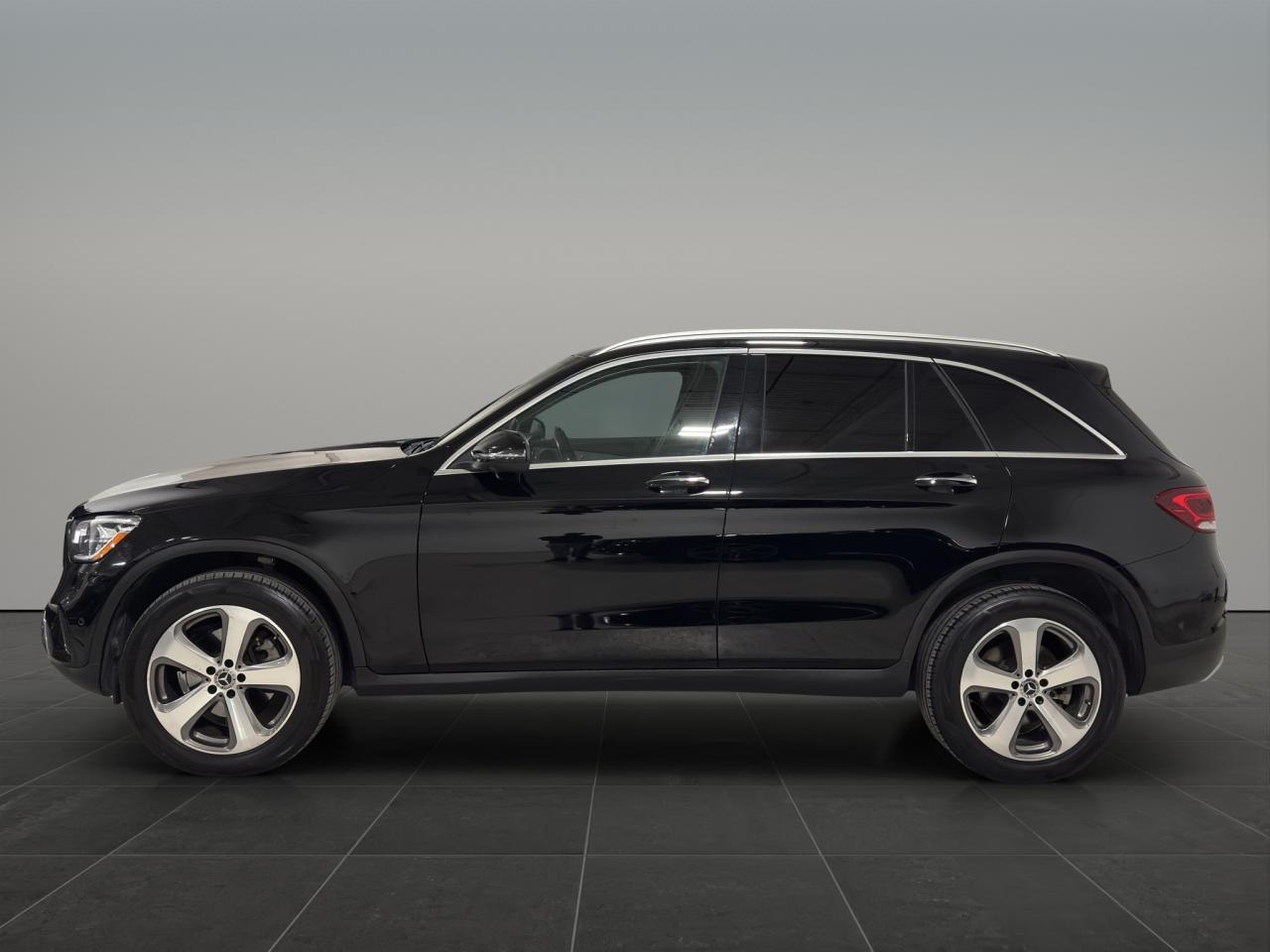 2021 Mercedes-Benz GLC 300 GLC300 4MATIC - Photo #4