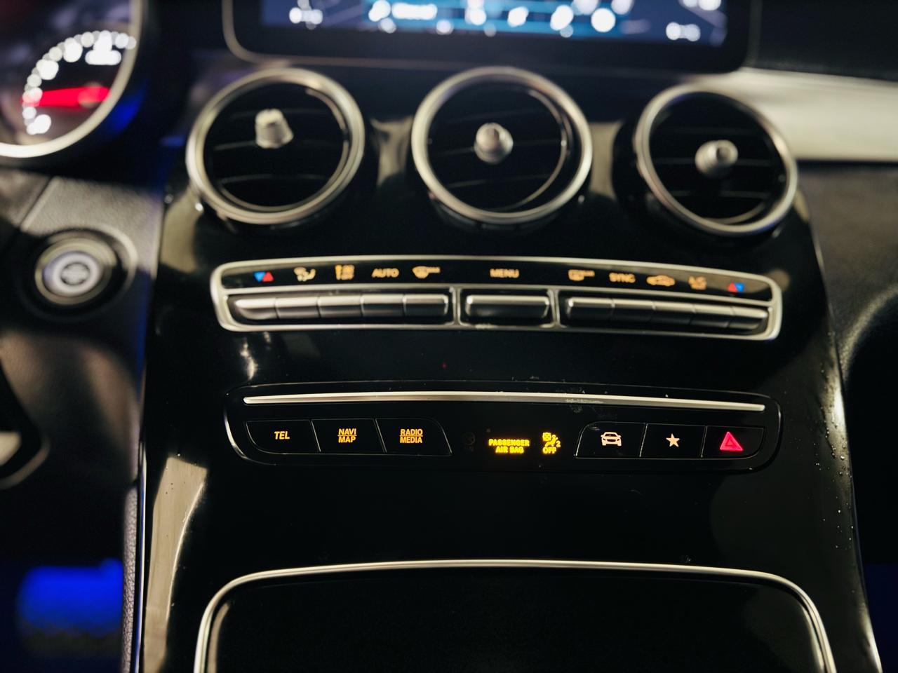 2021 Mercedes-Benz GLC 300 GLC300 4MATIC - Photo #16