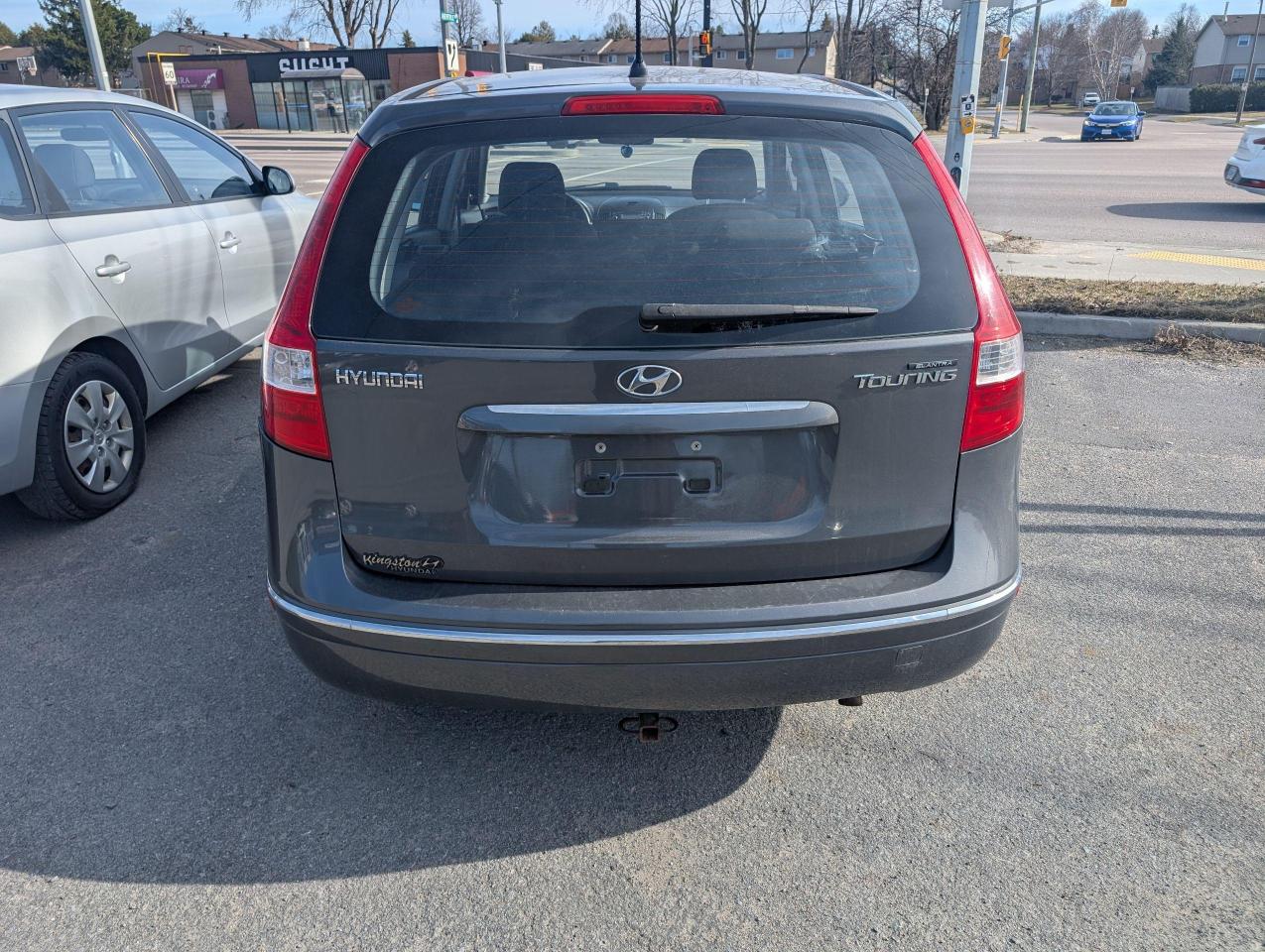 2009 Hyundai Elantra Touring L - Photo #3