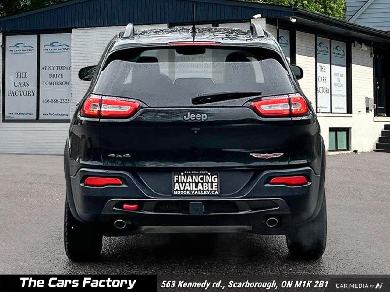 2015 Jeep Cherokee 4WD 4dr Trailhawk - Photo #5