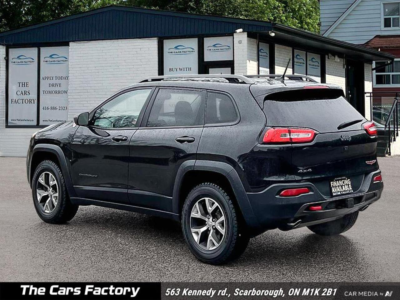 2015 Jeep Cherokee 4WD 4dr Trailhawk - Photo #4