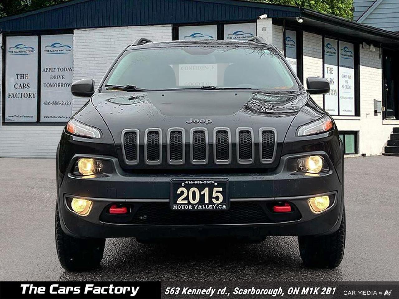 2015 Jeep Cherokee 4WD 4dr Trailhawk - Photo #2