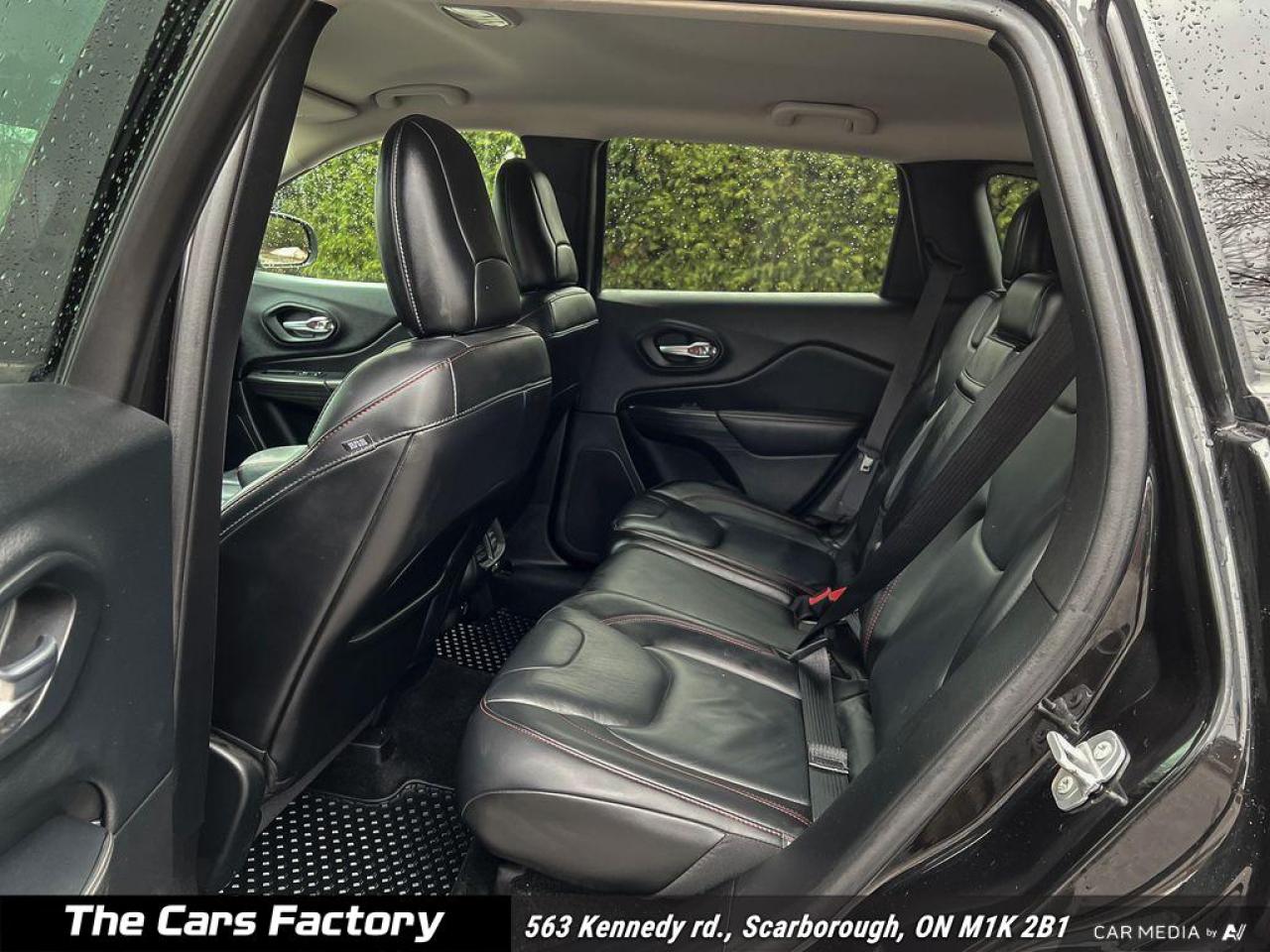 2015 Jeep Cherokee 4WD 4dr Trailhawk - Photo #23