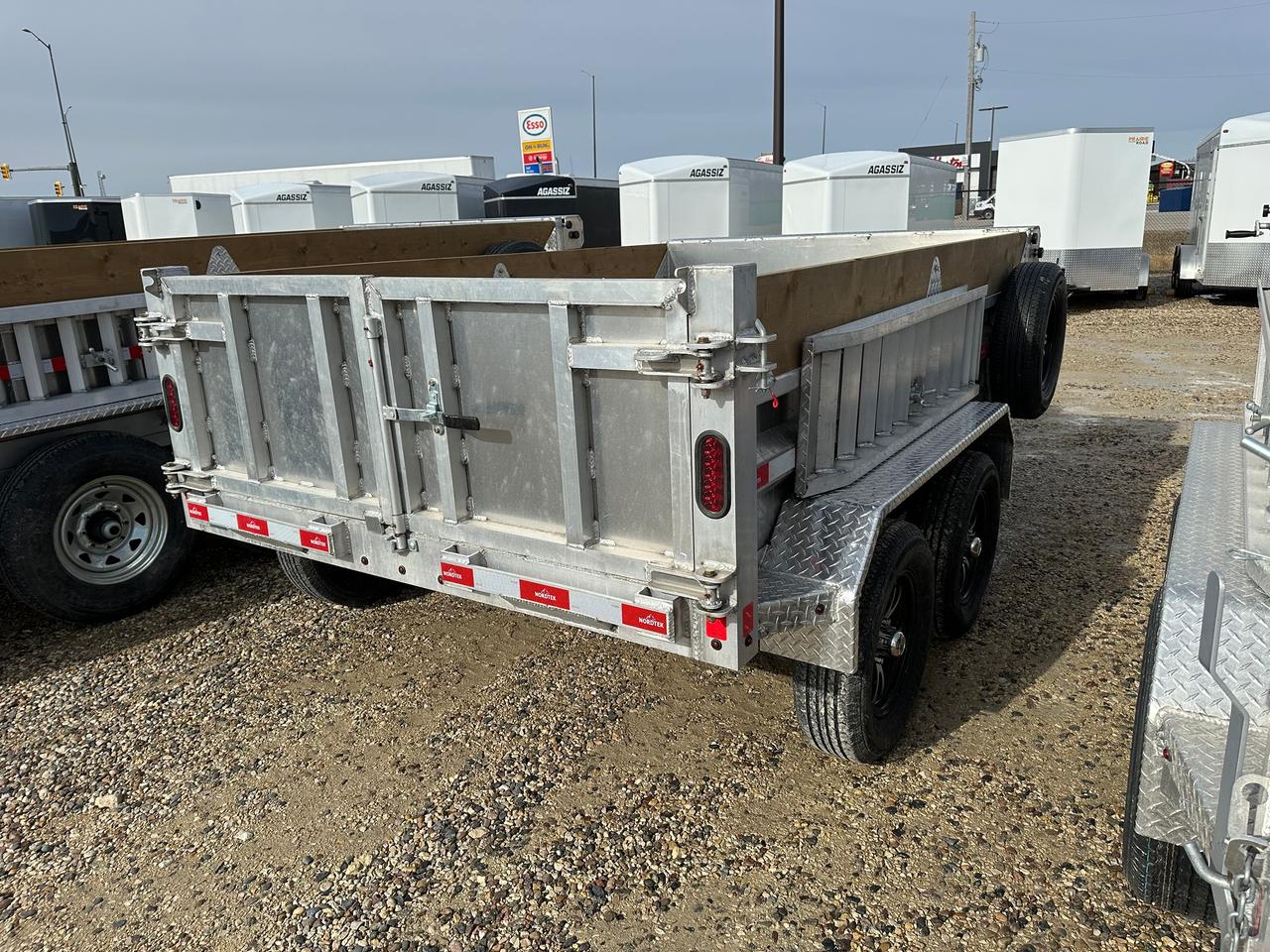 2025 Nordtek Dump 75" x 10' Nordtek Dump Trailer Photo5