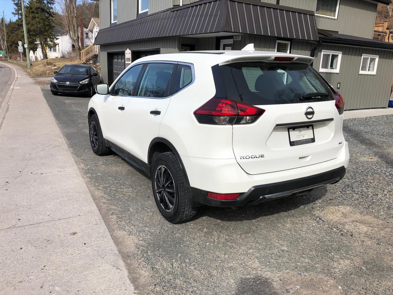 2019 Nissan Rogue AWD S - Photo #6