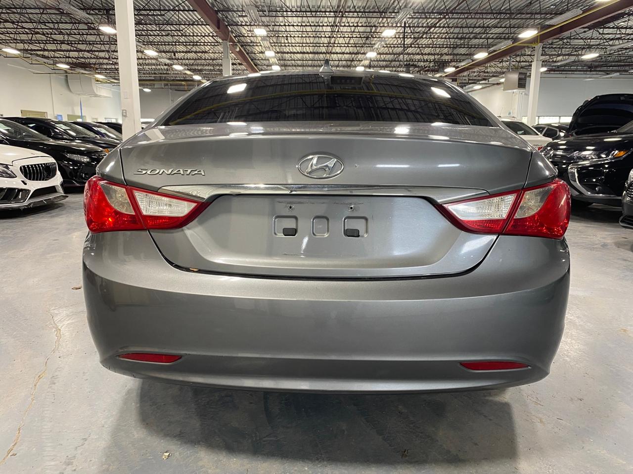 2013 Hyundai Sonata GLS - Photo #4