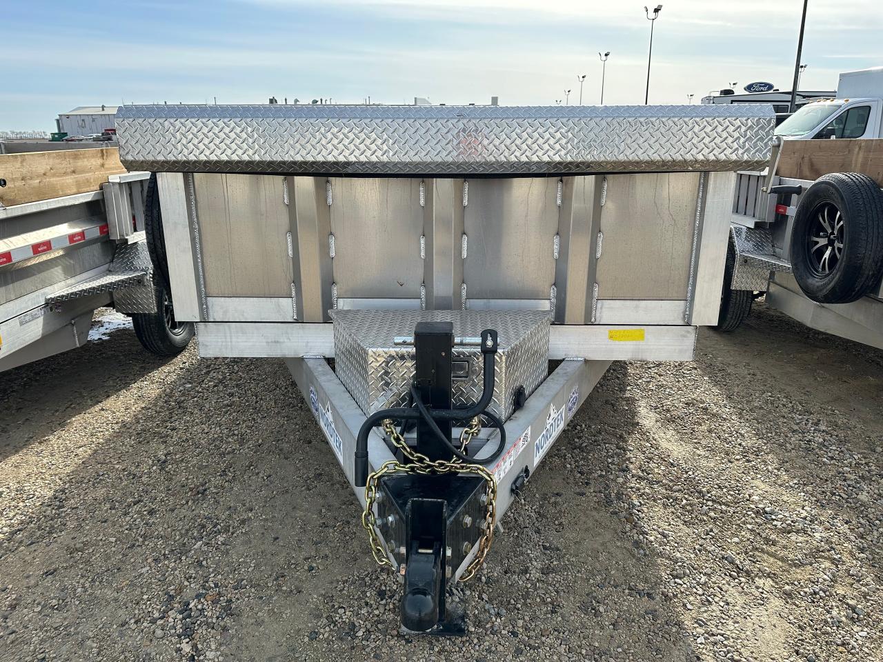 2025 Nordtek Dump Trailer 82" X 16' Triple Axle Dump Trailer Photo5