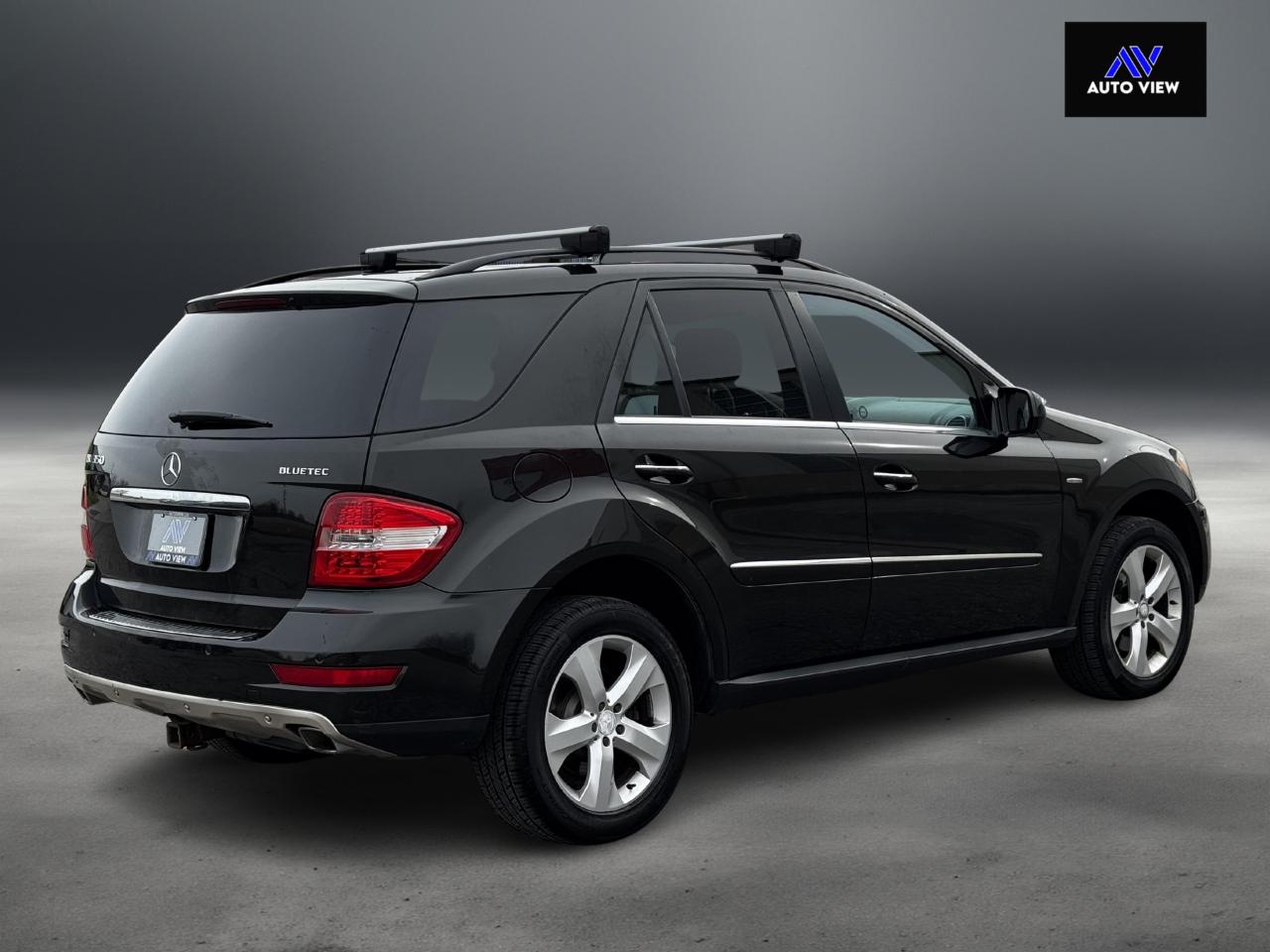 2010 Mercedes-Benz M-Class ML 350 BlueTEC **AMAZING ON FUEL** Photo4