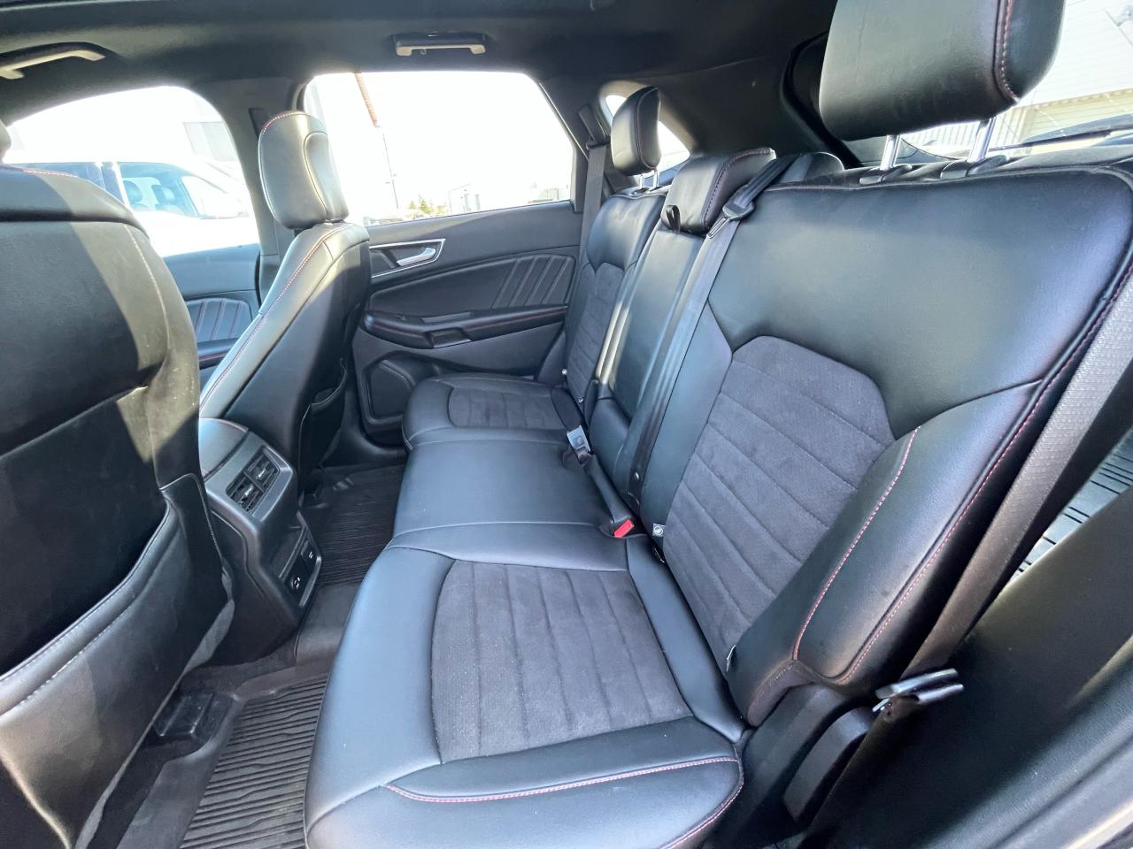 2022 Ford Edge ST LINE AWD Photo5