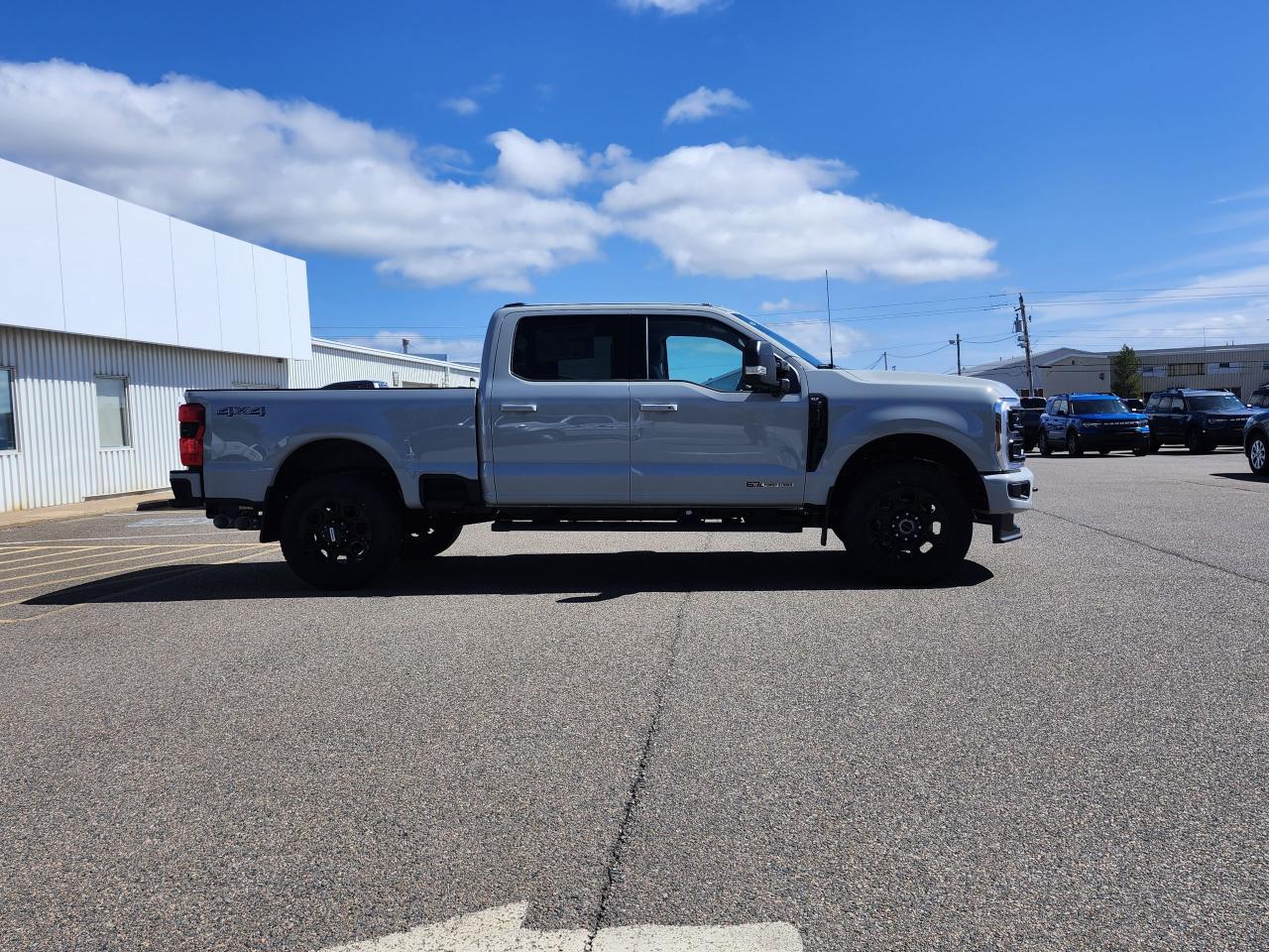 2025 Ford F-250 Super Duty SRW XLT 4WD CREW CAB 6.75' BOX Photo3