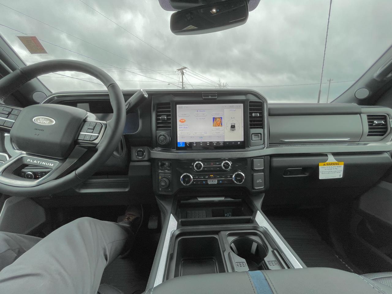 2025 Ford F-250 Super Duty SRW PLATINUM 4WD CREW CAB 6.75' BOX Photo5