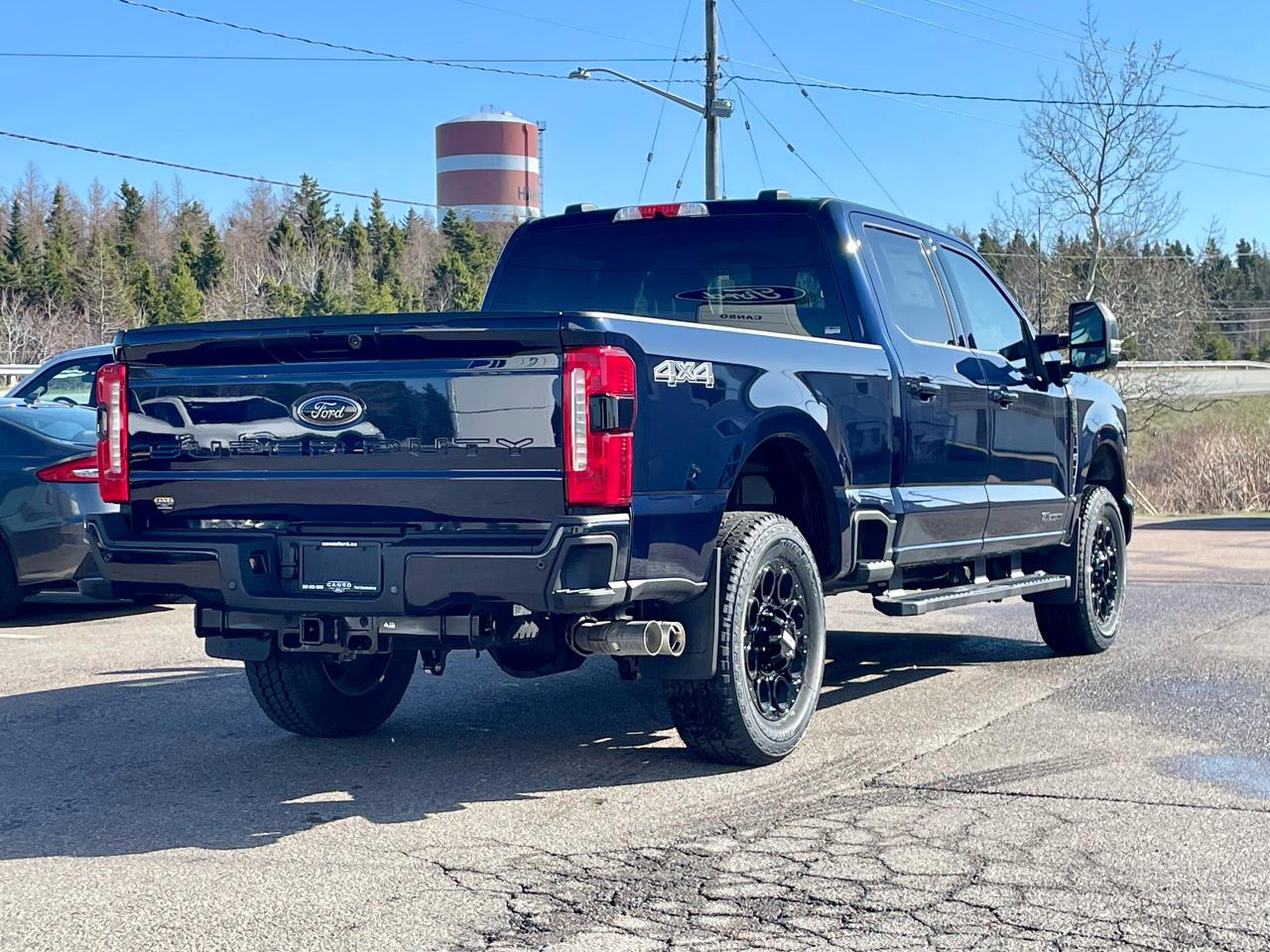 2025 Ford F-250 Super Duty SRW XLT 4WD CREW CAB 6.75' BOX Photo4