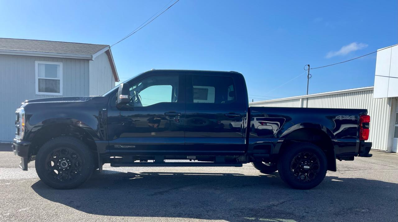 2025 Ford F-250 Super Duty SRW XLT 4WD CREW CAB 6.75' BOX Photo3